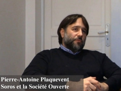 Xavier Moreau interroge Pierre-Antoine Plaquevent sur George Soros